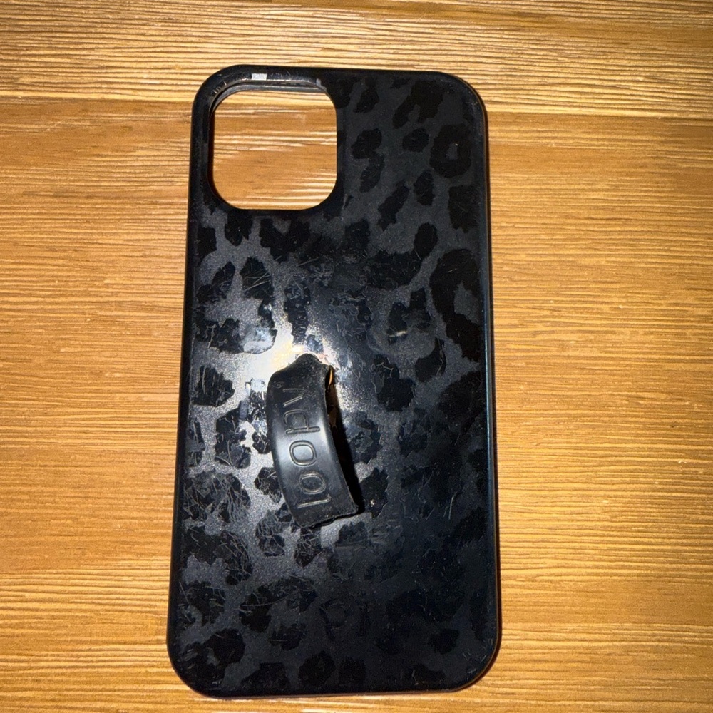 Loopy Black Leopard iPhone 12 Case